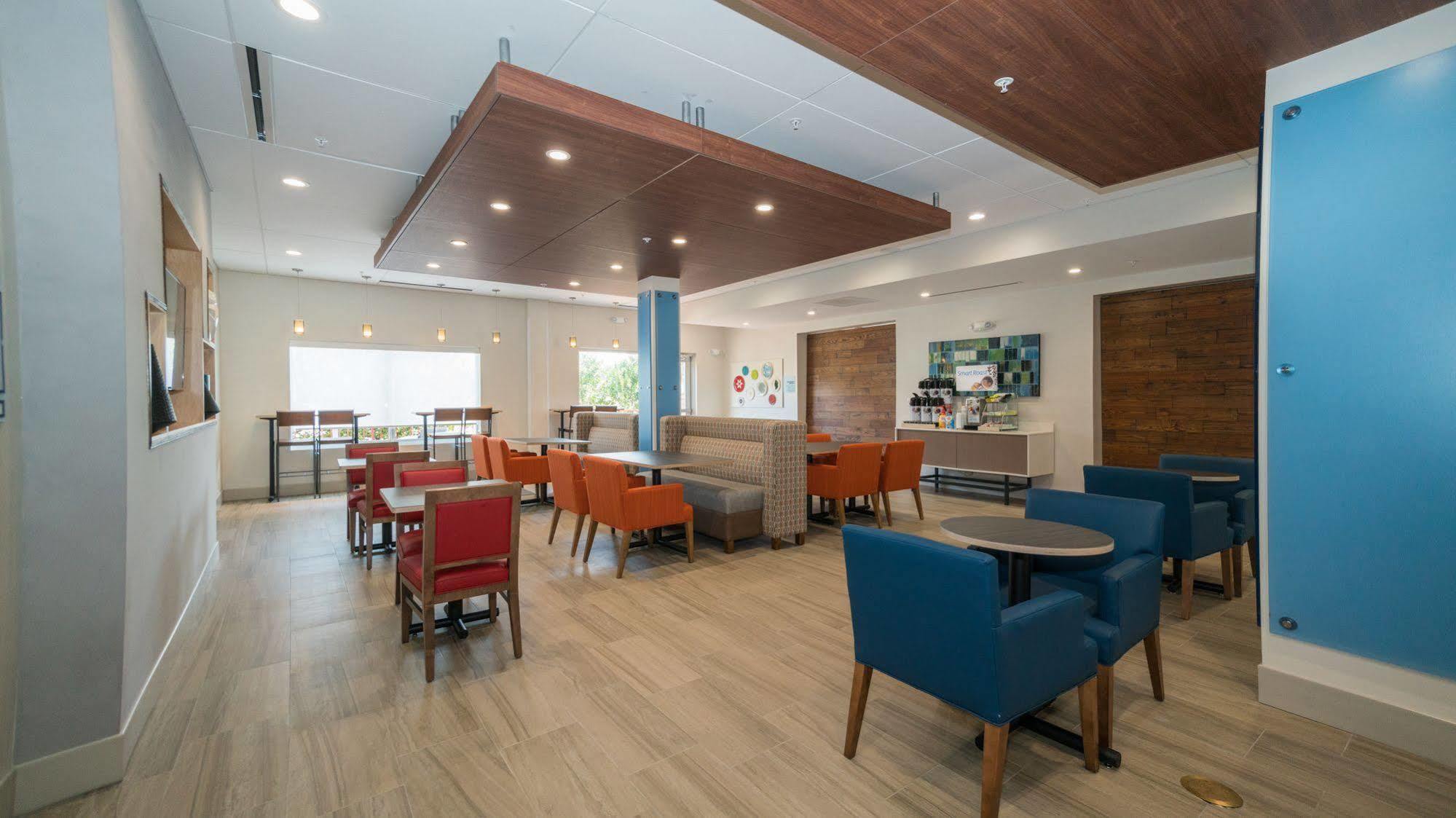 Holiday Inn Express & Suites - Southaven Central - Memphis By Ihg Екстер'єр фото